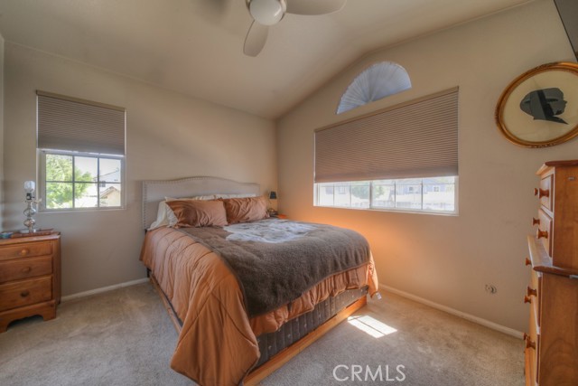 Image 37 of 75 For 25220 Corte Sur