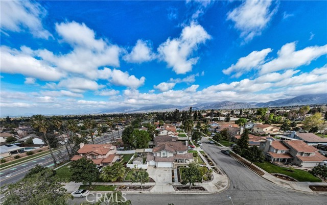 1605 Lisa Lane, Redlands CA: https://media.crmls.org/medias/d30fdb11-1220-4b08-a28a-2f3ada38b90a.jpg