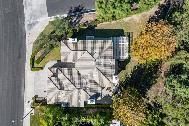 24255 Hillhurst photo 47