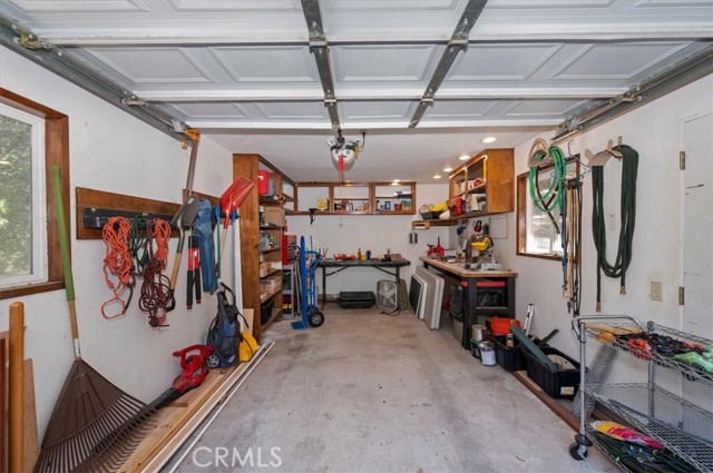 815 Chamois, Crestline, CA 92325