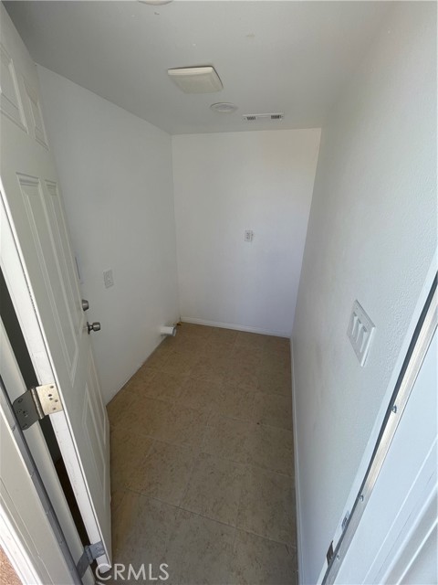 Detail Gallery Image 10 of 34 For 1267 N F, San Bernardino,  CA 92405 - 4 Beds | 3 Baths