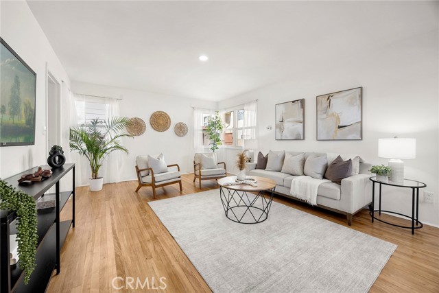 Front Image Thumbnail for CRPW26027287