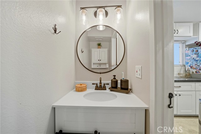 15225 Santa Gertrudes Avenue, La Mirada CA: https://media.crmls.org/medias/d3123ee9-46f8-4e19-a538-03d0d14d6772.jpg