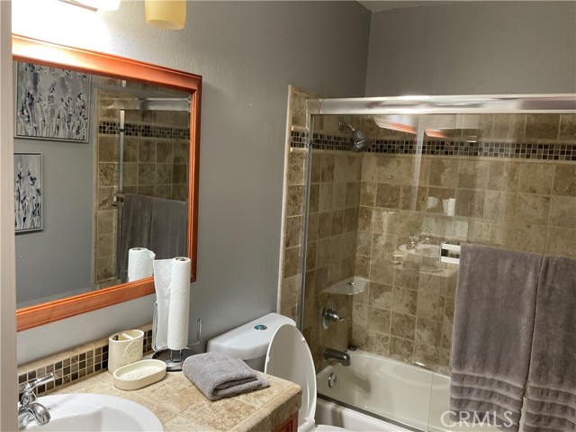 3370 Hollowood Court, Riverside CA: https://media.crmls.org/medias/d3130fb1-2fb1-4ff1-904f-65a44b7b46bf.jpg