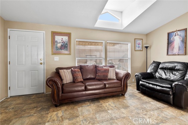 Detail Gallery Image 4 of 25 For 4080 Pedley Rd #42,  Jurupa Valley,  CA 92509 - 3 Beds | 2 Baths