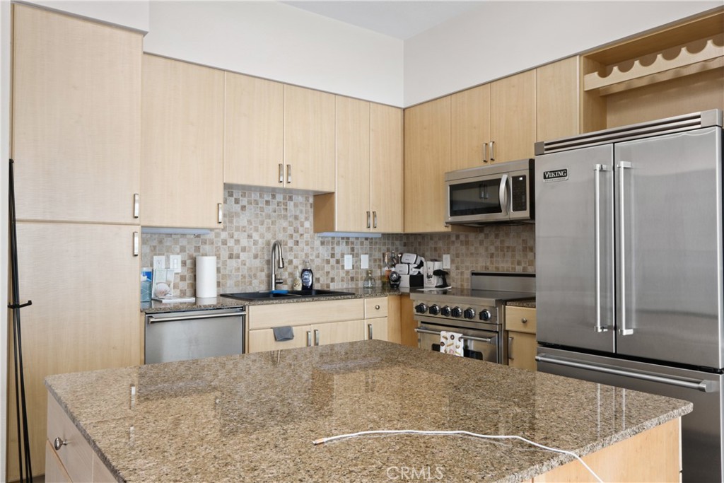 488 E Ocean Boulevard #P4