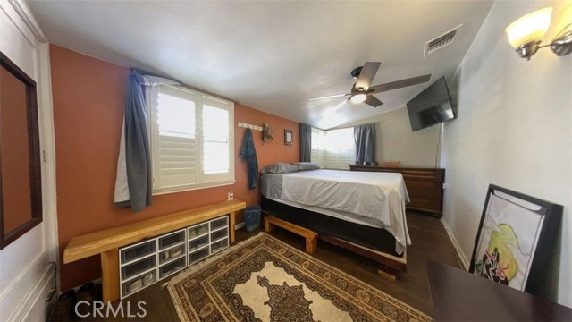 11748 Douglas, Yucaipa CA: https://media.crmls.org/medias/d314df54-97a5-4acb-a4d8-4fcf43f02442.jpg
