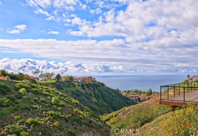 Detail Gallery Image 2 of 34 For 6960 Verde Ridge Rd, Rancho Palos Verdes,  CA 90275 - 5 Beds | 2/1 Baths