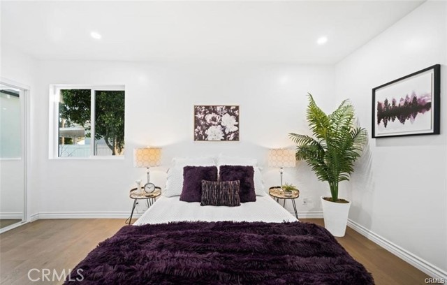 1484 N Clybourn Avenue, Burbank CA: https://media.crmls.org/medias/d316aa10-ce1a-4f56-b394-d35ce2c782eb.jpg