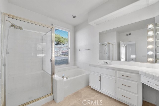 11110 Sandy Lane, Apple Valley CA: https://media.crmls.org/medias/d318261c-2413-4f4b-9894-fd7416c71b9c.jpg