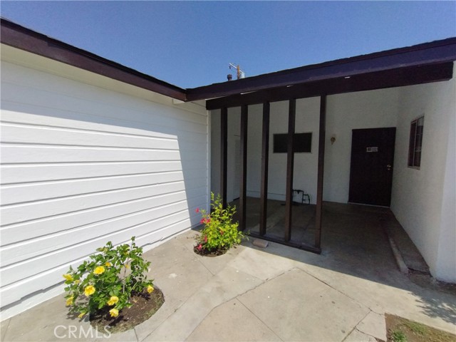 13410 Berg Street, Sylmar CA: https://media.crmls.org/medias/d318e3c4-8702-453a-8546-b06352e7af1e.jpg