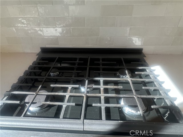 Detail Gallery Image 5 of 41 For 4 Latitude Ct, Newport Beach,  CA 92663 - 3 Beds | 2/1 Baths