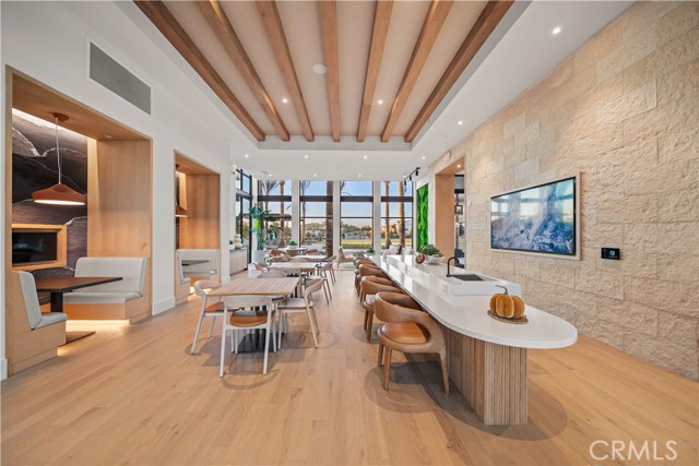 101 Bear Leaf, Lake Forest CA: https://media.crmls.org/medias/d31932f1-af28-4ba5-8cb9-1ed159750e00.jpg