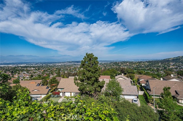Detail Gallery Image 7 of 28 For 3284 Montellano Ave, Hacienda Heights,  CA 91745 - 5 Beds | 3 Baths