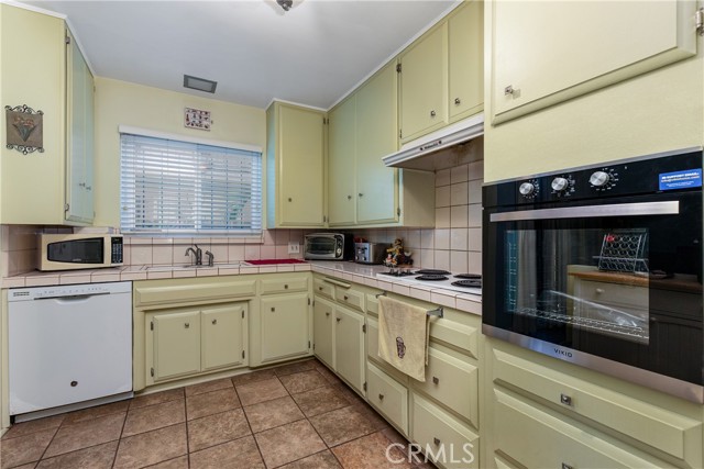 Detail Gallery Image 3 of 24 For 1273 E Appleton St #3,  Long Beach,  CA 90802 - 1 Beds | 1 Baths