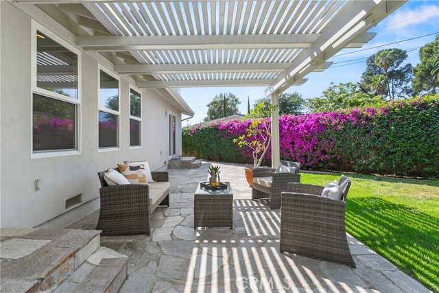 1551 Rainbow Drive, North Tustin CA: https://media.crmls.org/medias/d319dd3d-e5d7-48f9-9dbf-4c87f2176c66.jpg
