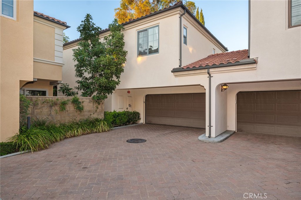 MLS #OC25270244 image #24