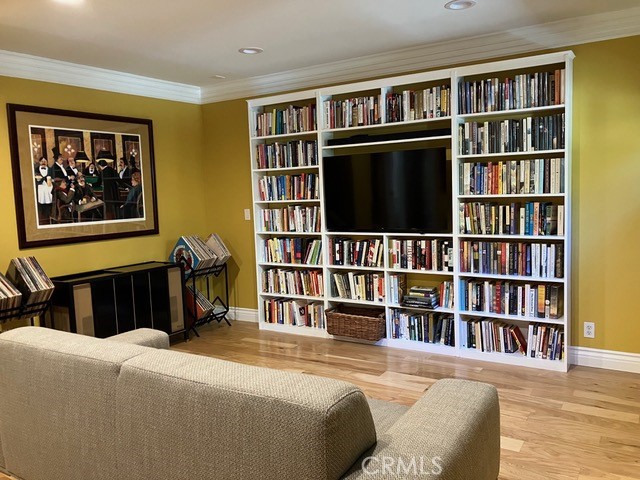 11138 Aqua Vista Street #67