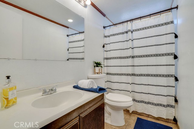 Detail Gallery Image 10 of 22 For 1855 E Riverside Dr #370,  Ontario,  CA 91761 - 3 Beds | 2 Baths