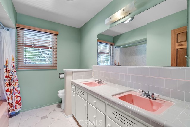 2886 Mcallister Street, Riverside CA: https://media.crmls.org/medias/d31c151e-e42b-45fc-944f-1a9f37953948.jpg