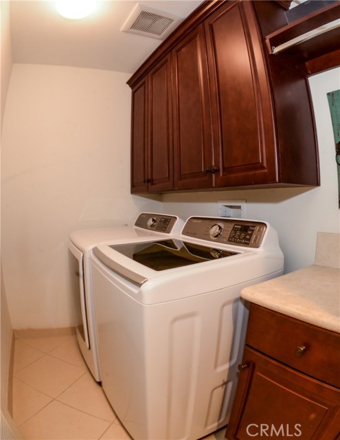 621 Pacific Coast Highway, Redondo Beach, California 90277, 4 Bedrooms Bedrooms, ,3 BathroomsBathrooms,Residential,Sold,Pacific Coast,SB17030895