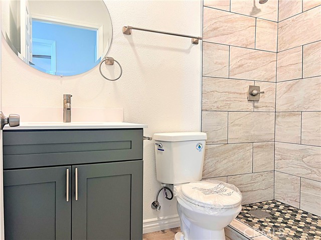 45463 17th E Street, Lancaster CA: https://media.crmls.org/medias/d31d05b2-b7a0-4411-a612-53bd4a9bf22b.jpg