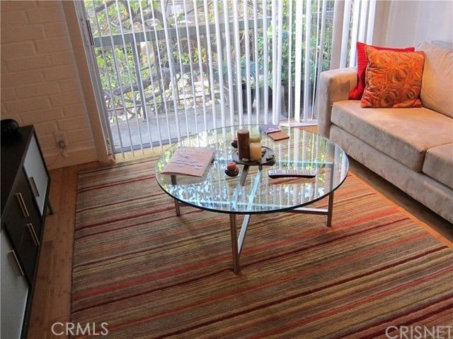 Detail Gallery Image 3 of 11 For 1440 Veteran #208,  Los Angeles,  CA 90024 - 1 Beds | 1 Baths