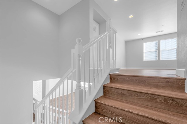 Detail Gallery Image 12 of 15 For 30183 Redding, Murrieta,  CA 92563 - 5 Beds | 3 Baths