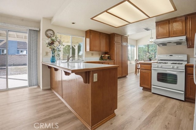 Detail Gallery Image 19 of 64 For 6721 Silver Oak, Riverside,  CA 92506 - 5 Beds | 3 Baths