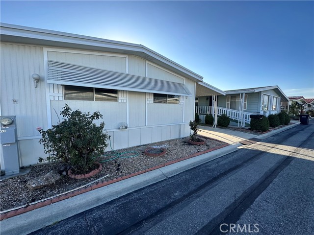 Detail Gallery Image 2 of 17 For 1895 W Devonshire #20,  Hemet,  CA 92545 - 2 Beds | 2 Baths