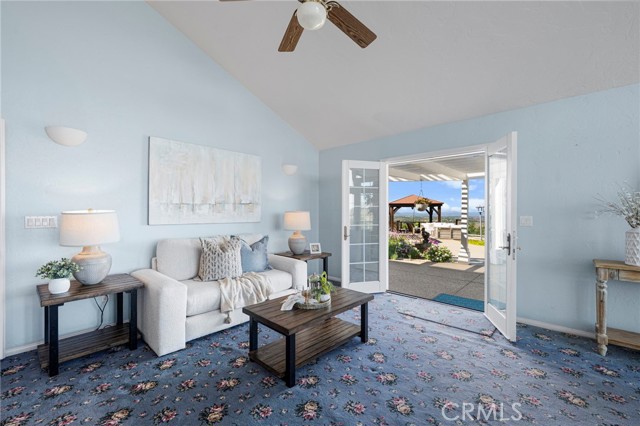 40115 Via Cordova, Temecula CA: https://media.crmls.org/medias/d31f75a0-5795-420a-82f7-4c1ec12befab.jpg