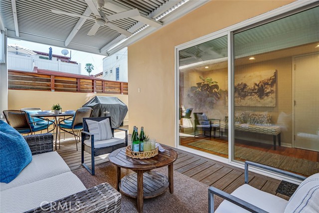 Detail Gallery Image 34 of 75 For 104 Saint Joseph Ave, Long Beach,  CA 90803 - 5 Beds | 3 Baths