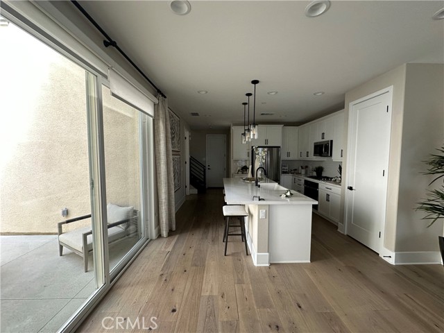 Detail Gallery Image 7 of 21 For 6600 Gotto Ln., Fontana,  CA 92336 - 4 Beds | 3 Baths