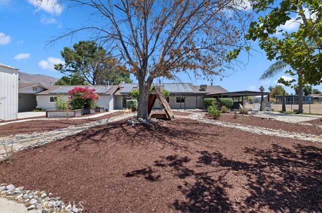 22545 Alessandro Avenue, San Jacinto CA: https://media.crmls.org/medias/d3219445-896a-4ffd-a3bd-14f92416c1ab.jpg