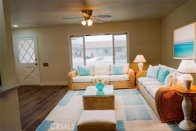 Detail Gallery Image 7 of 15 For 1140 W Westmont Ave, Hemet,  CA 92543 - 2 Beds | 2 Baths