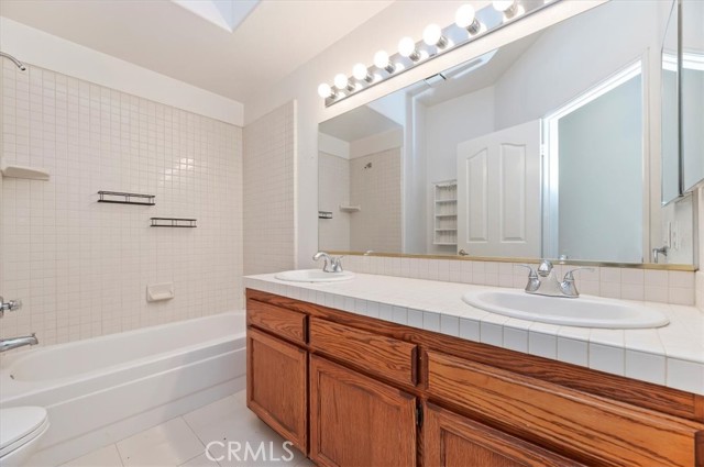 22711 Pebblestone Drive, Nuevo CA: https://media.crmls.org/medias/d32443f7-677d-4946-b7ab-e83c9d0c6aa7.jpg