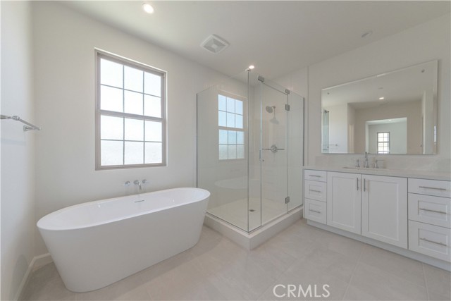 Detail Gallery Image 21 of 39 For 113 Escala, Irvine,  CA 92618 - 4 Beds | 4 Baths
