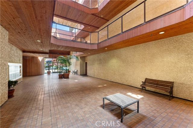 Detail Gallery Image 15 of 46 For 1230 E Ocean, Long Beach,  CA 90802 - 3 Beds | 3 Baths