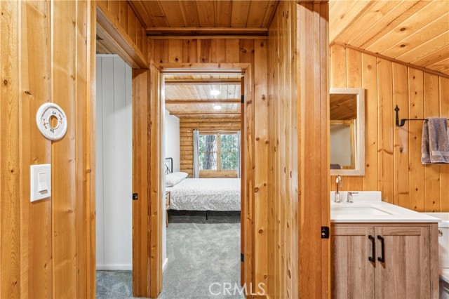 695 Buckingham, Lake Arrowhead, CA 92352