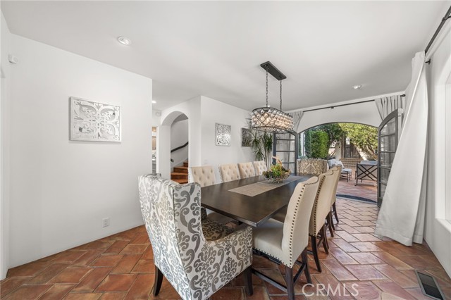 Detail Gallery Image 31 of 66 For 2301 Pacific Dr, Corona Del Mar,  CA 92625 - 4 Beds | 3/1 Baths