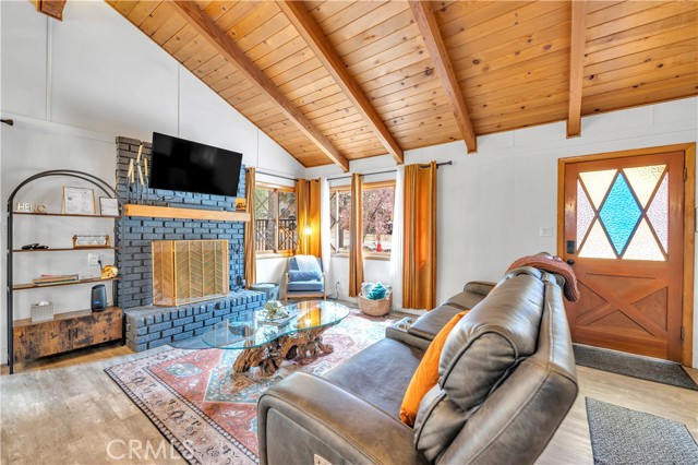 42660 La Placida, Big Bear Lake CA: https://media.crmls.org/medias/d3277d0f-26e0-4051-971a-0cf93d42a51d.jpg