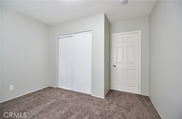 Detail Gallery Image 10 of 16 For 1469 Holly Ave, Colton,  CA 92324 - 2 Beds | 1/1 Baths