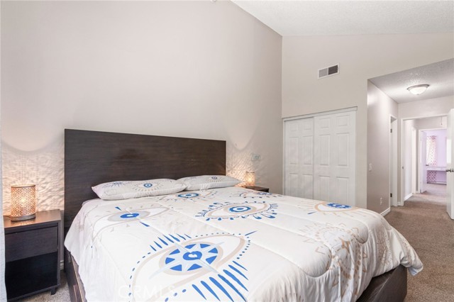 Detail Gallery Image 19 of 44 For 25259 Avenida Dorena, Newhall,  CA 91321 - 3 Beds | 2 Baths