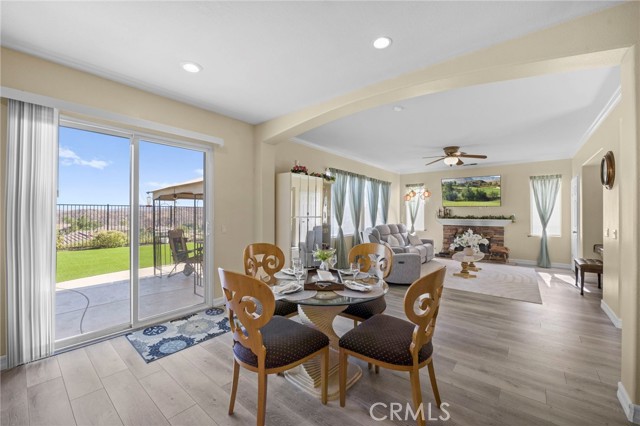 Detail Gallery Image 14 of 57 For 31920 Cedarhill, Lake Elsinore,  CA 92532 - 5 Beds | 3/1 Baths