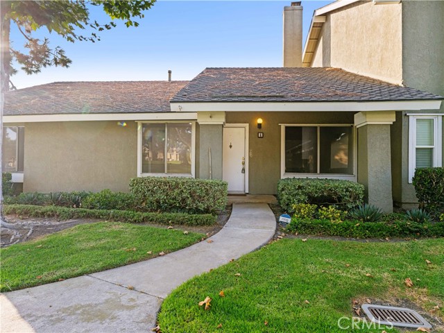 Detail Gallery Image 4 of 75 For 4 Helena #80,  Irvine,  CA 92604 - 3 Beds | 2 Baths