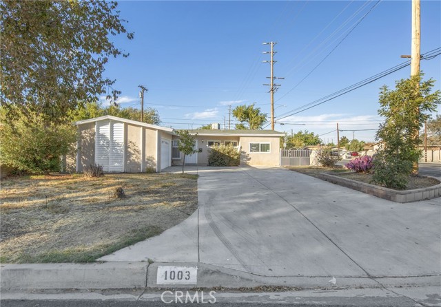 Detail Gallery Image 1 of 26 For 1003 W Avenue J13, Lancaster,  CA 93534 - 3 Beds | 2 Baths