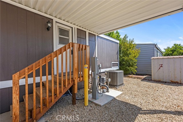 Detail Gallery Image 5 of 59 For 2240 Golden Oak Ln #81,  Merced,  CA 95341 - 3 Beds | 2 Baths