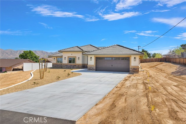 Detail Gallery Image 3 of 63 For 18525 Seaforth, Hesperia,  CA 92345 - 4 Beds | 2/1 Baths