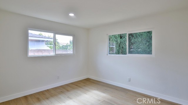 Detail Gallery Image 13 of 15 For 5418 Rhonda Ave, Santa Ana,  CA 92703 - 3 Beds | 2 Baths