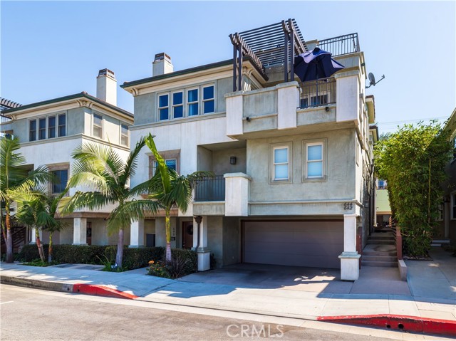 Detail Gallery Image 2 of 35 For 644 Hermosa Ave, Hermosa Beach,  CA 90254 - 3 Beds | 2/1 Baths